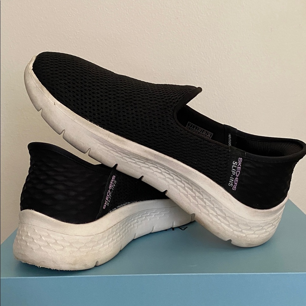 Skechers Go Walk Slip-ins